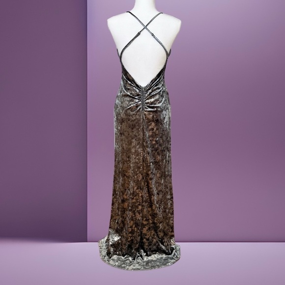 Silver Crushed Velvet Formal NYE Cocktail Party Long Dress Open Back Size 7 NWT - Picture 13 of 15